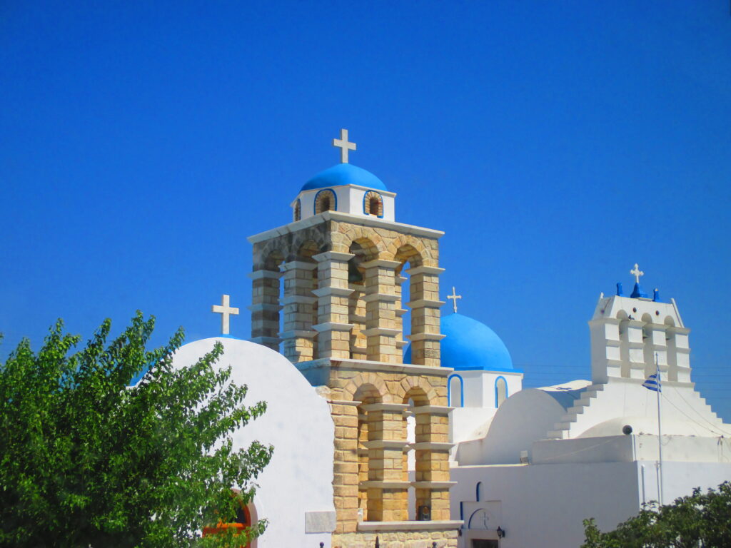 Paros village scaled